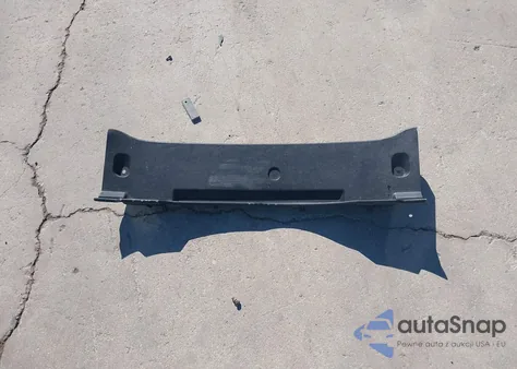 2016 Toyota Corolla Le z USA, uszkodzony, nr VIN 2T1BURHE4GC668093